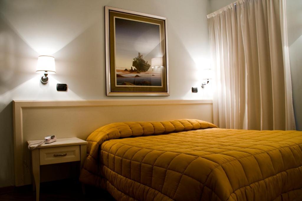 Albergo Ristorante Siro トルジャーノ 部屋 写真